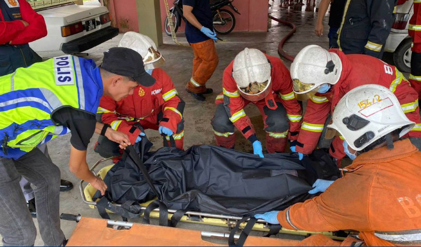 angsa ditemukan terbaring di atas katil dan disahkan telah meninggal dunia.