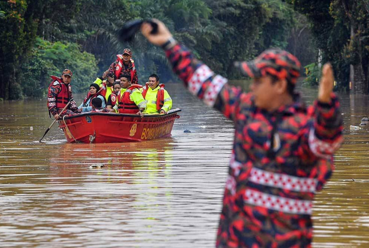 Anwar hargai usaha, semangat tinggi dipamerkan petugas bencana banjir